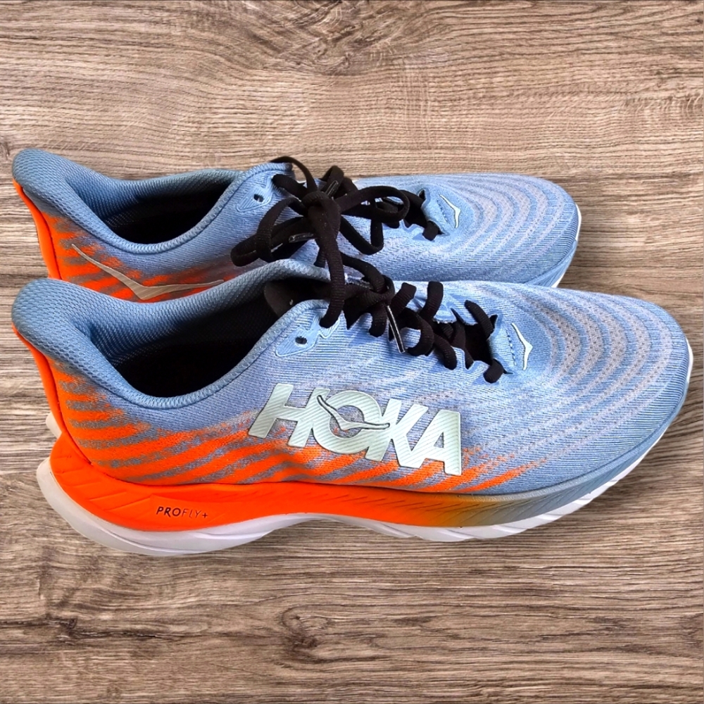 Hoka One One Men's Blue and Orange Trainers size 9D New not original box.